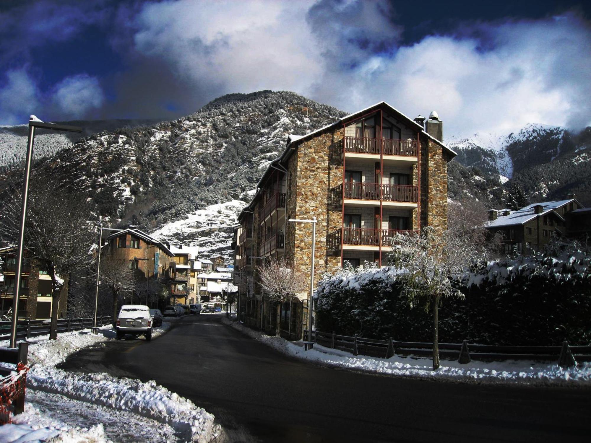 Hotel La Planada Ордино Экстерьер фото